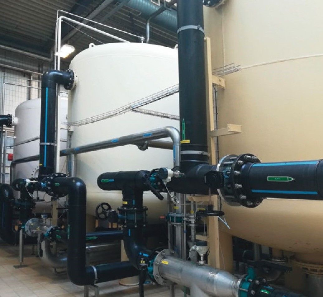 Очистка воды при производстве безалкогольных напитков Кока-Кола с помощью датчиков давления